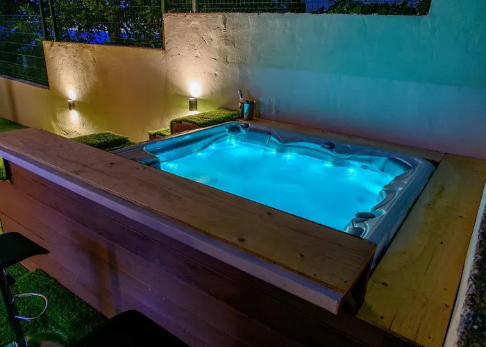 別荘 With Private Jacuzzi & Parking *