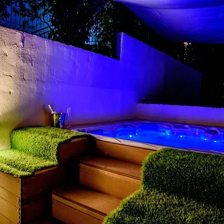 Будинок відпочинку With Private Jacuzzi & Parking Трогір