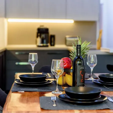 With Private Jacuzzi & Parking