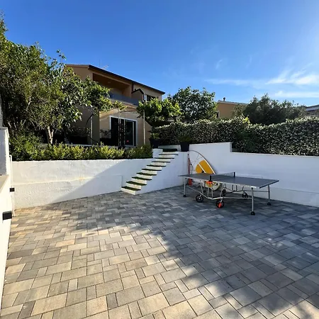 Σπίτι διακοπών With Private Jacuzzi & Parking