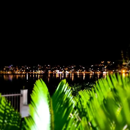 With Private Jacuzzi & Parking Hébergement de vacances